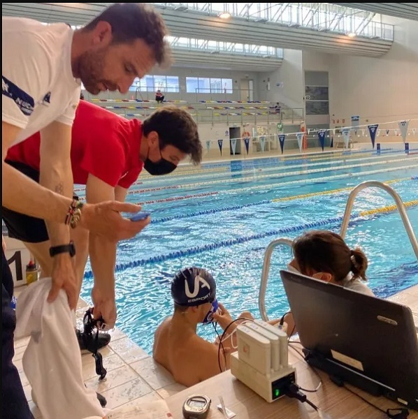 El equipo de Aquatics investiga las prestaciones de los deportistas El equipo de Aquatics investiga las prestaciones de los deportistas